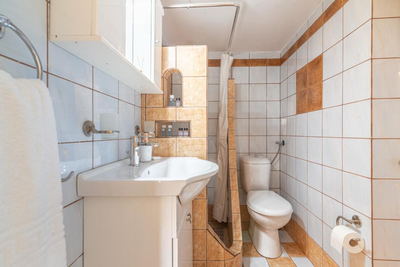 Boutique Apartment With Parkview Iráklio Kültér fotó